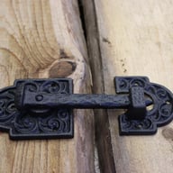Utsmyckad hasp Physical